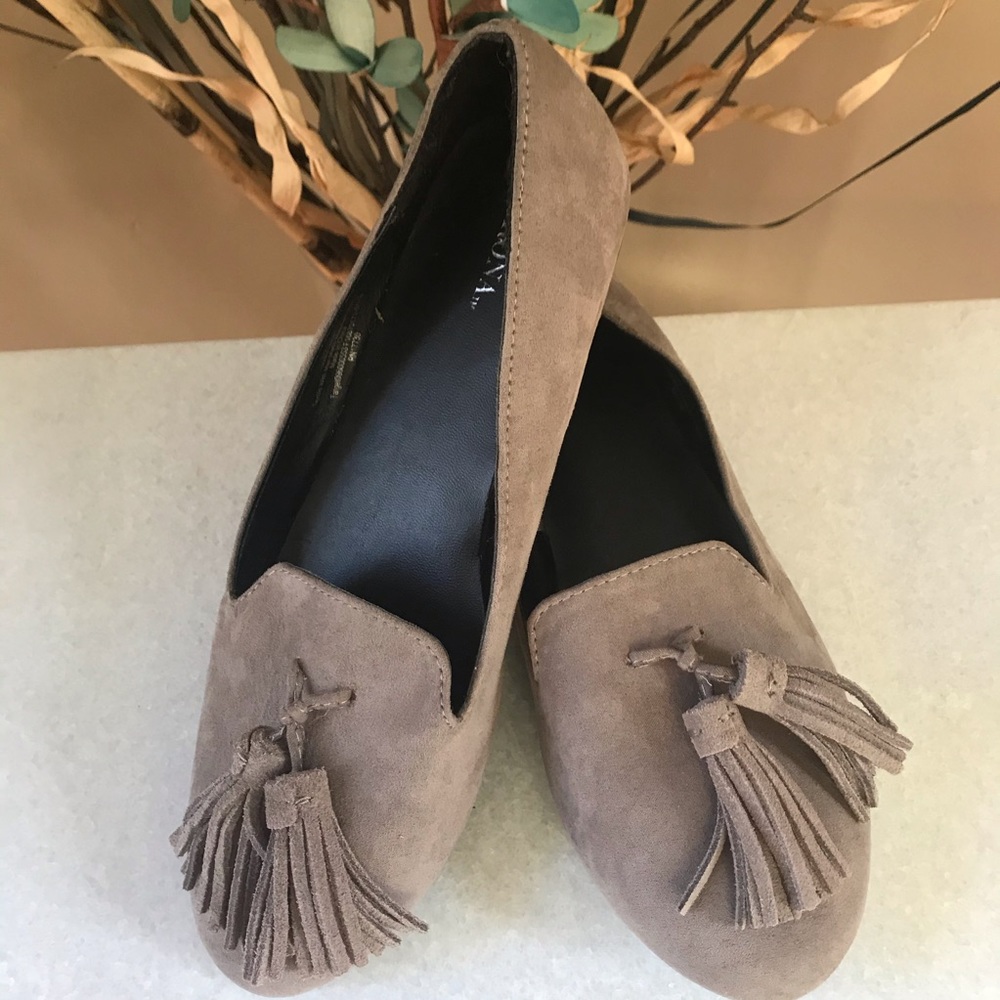 Merona Gray Tassel Loafers Women’s Size 6.5